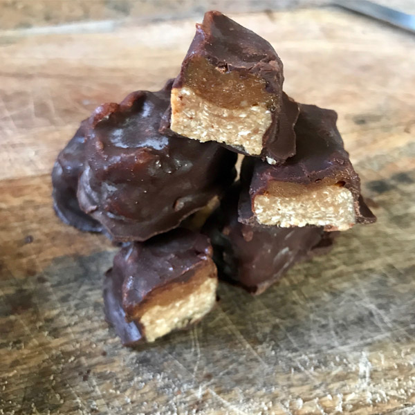 Chewy Caramel Chocolate Bites